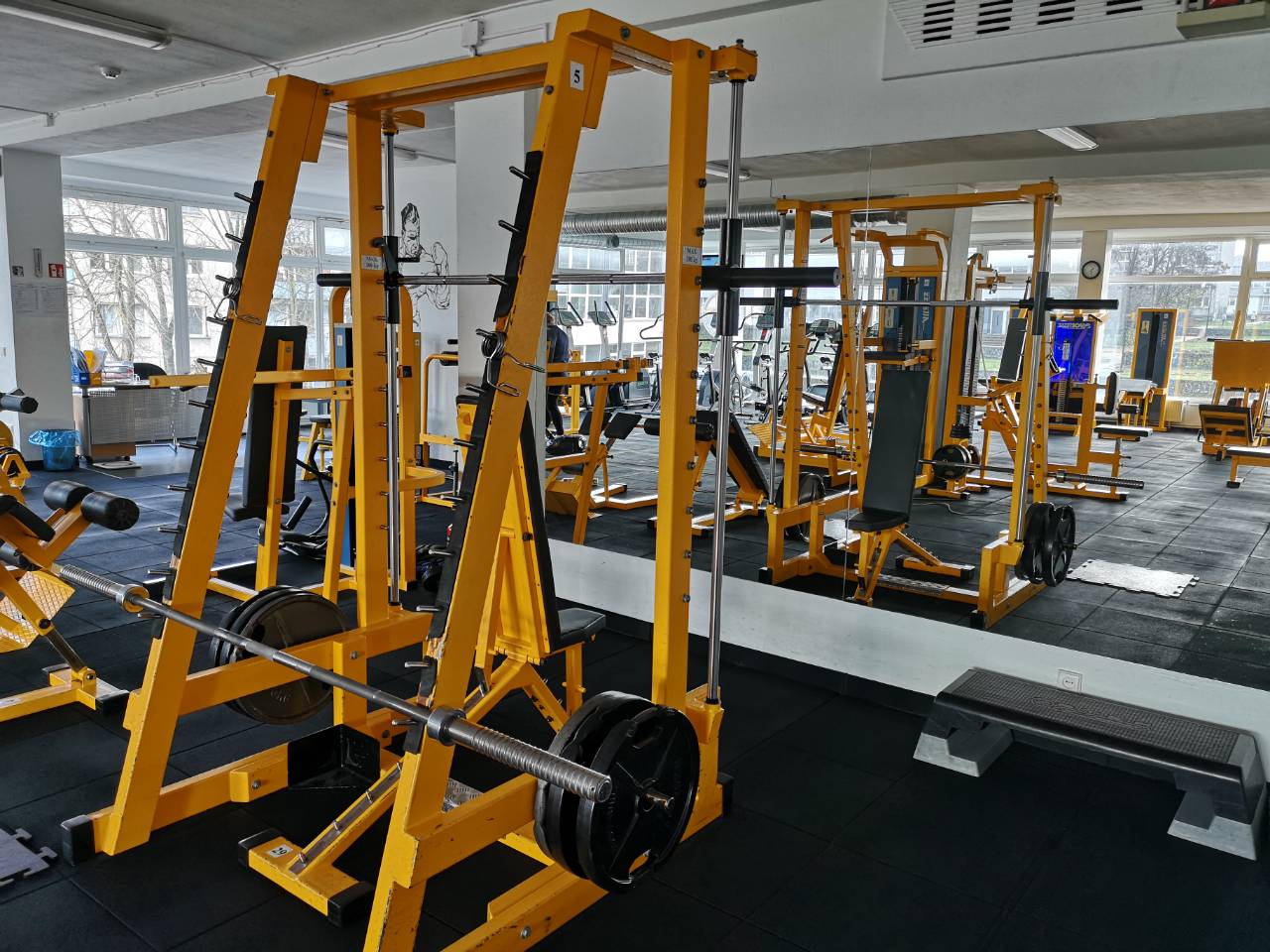 Treniruoklių salė – Ultimate Gym Lazdynai
