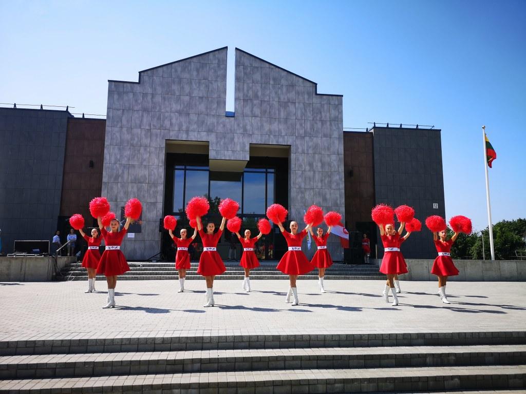 Pučiamųjų instrumentų orkestro choreografinė grupė – Šilalė