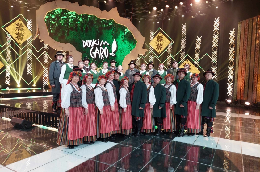 Senjorų liaudiškų šokių grupė „Diemedis“ – Kuršėnai