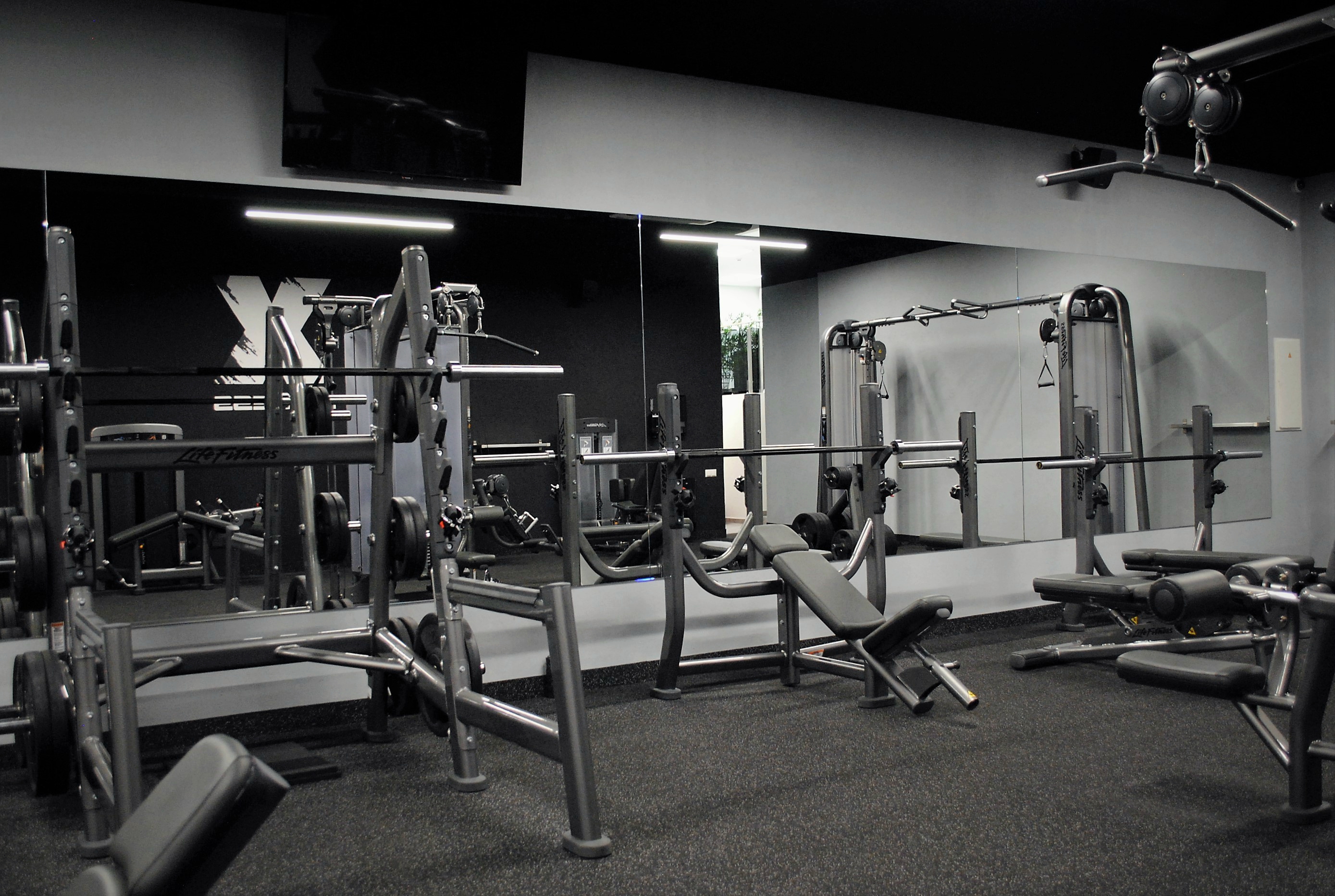Treniruoklių salė – X Fitness Naujoji Vilnia