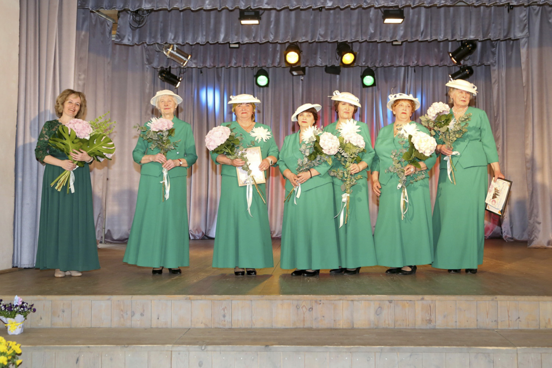 The "Kamenes" Women's Dance Group – Cesvaine Cultural Center