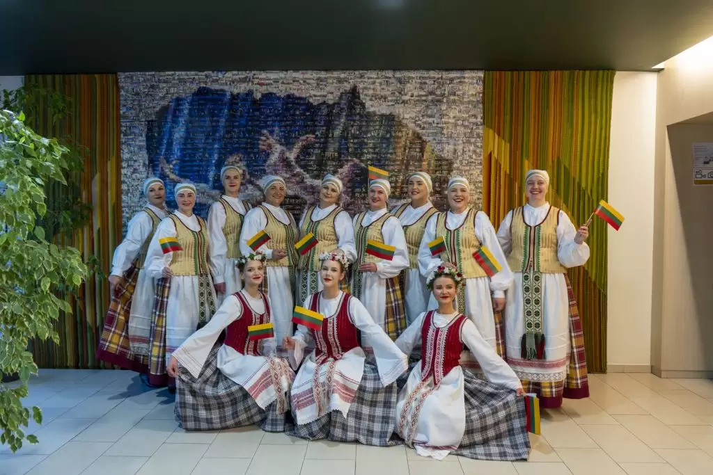 "Saulašarė," a folk dance group for girls and women – Anykščiai