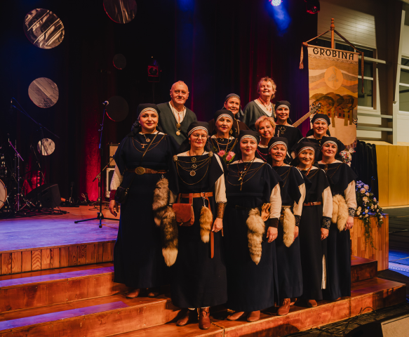 Grobiņas postfolk grupa „Piemares kurši“