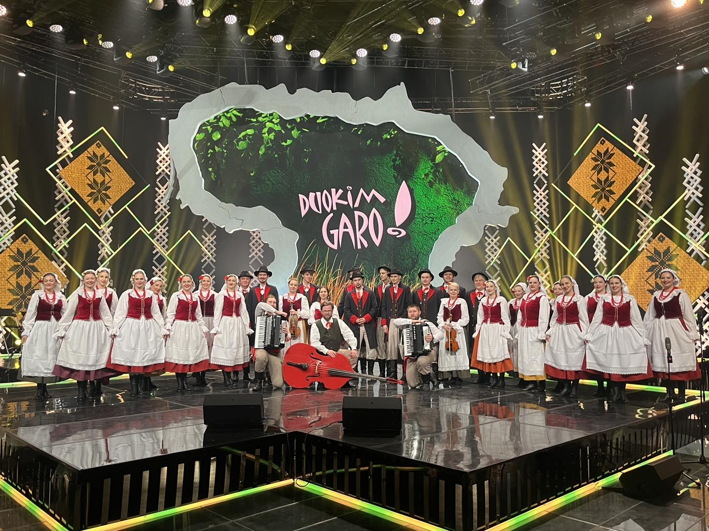 The Polish Song and Dance Ensemble “Ojcowizna” – Nemenčinė Cultural Center