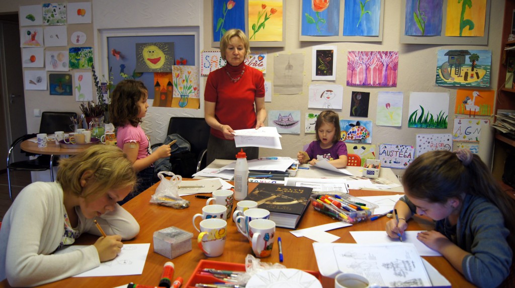 Art, Drawing, and Painting for Schoolchildren (ages 6.5–17)
