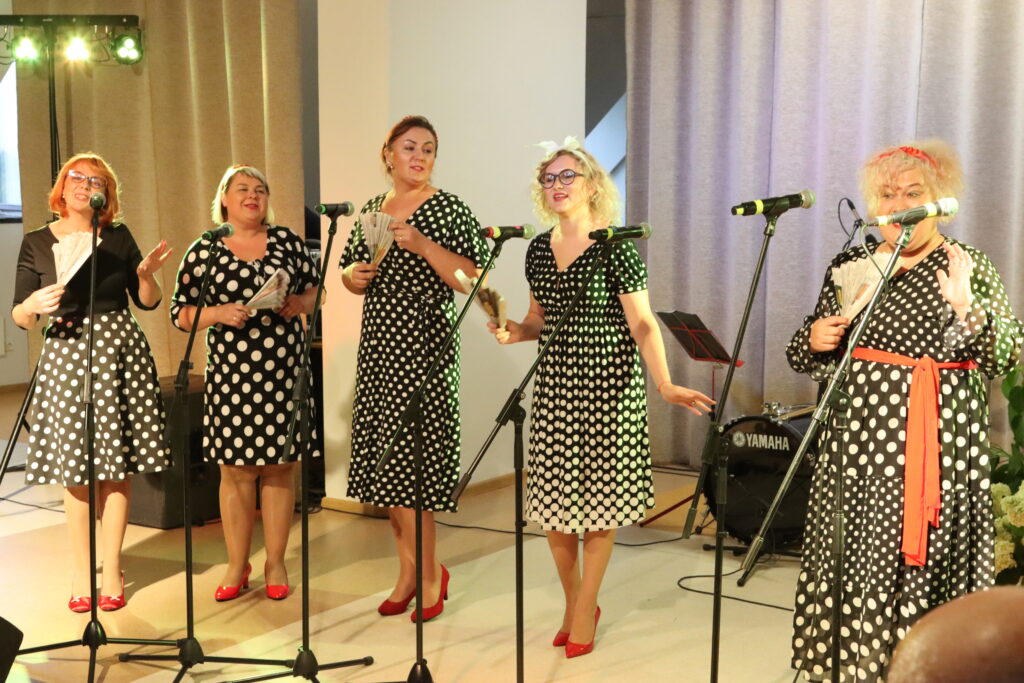 Dainuojantis teatras – Kražių kultūros centras