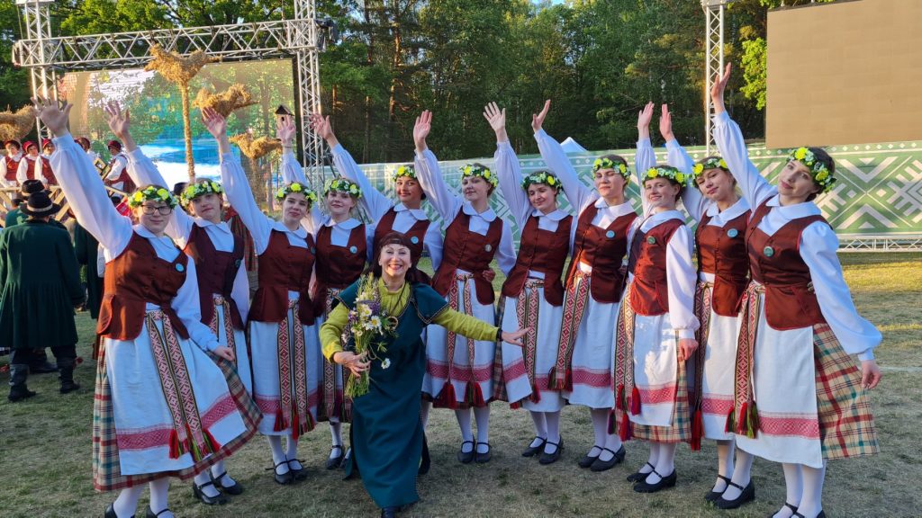 Zespół tańca ludowego „Nemunėlis” – sekcja choreografii Szkoły Muzycznej im. Rudolfa Lymana w Rokiškis