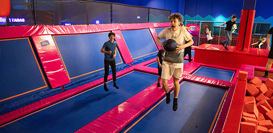 Trampoline Park – Jump Space Spice