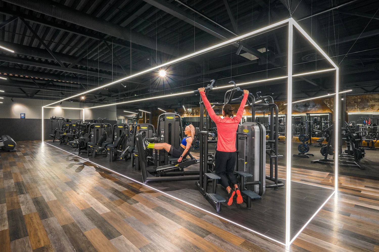 Sala treningowa – Gym+ ul. Vingio 31