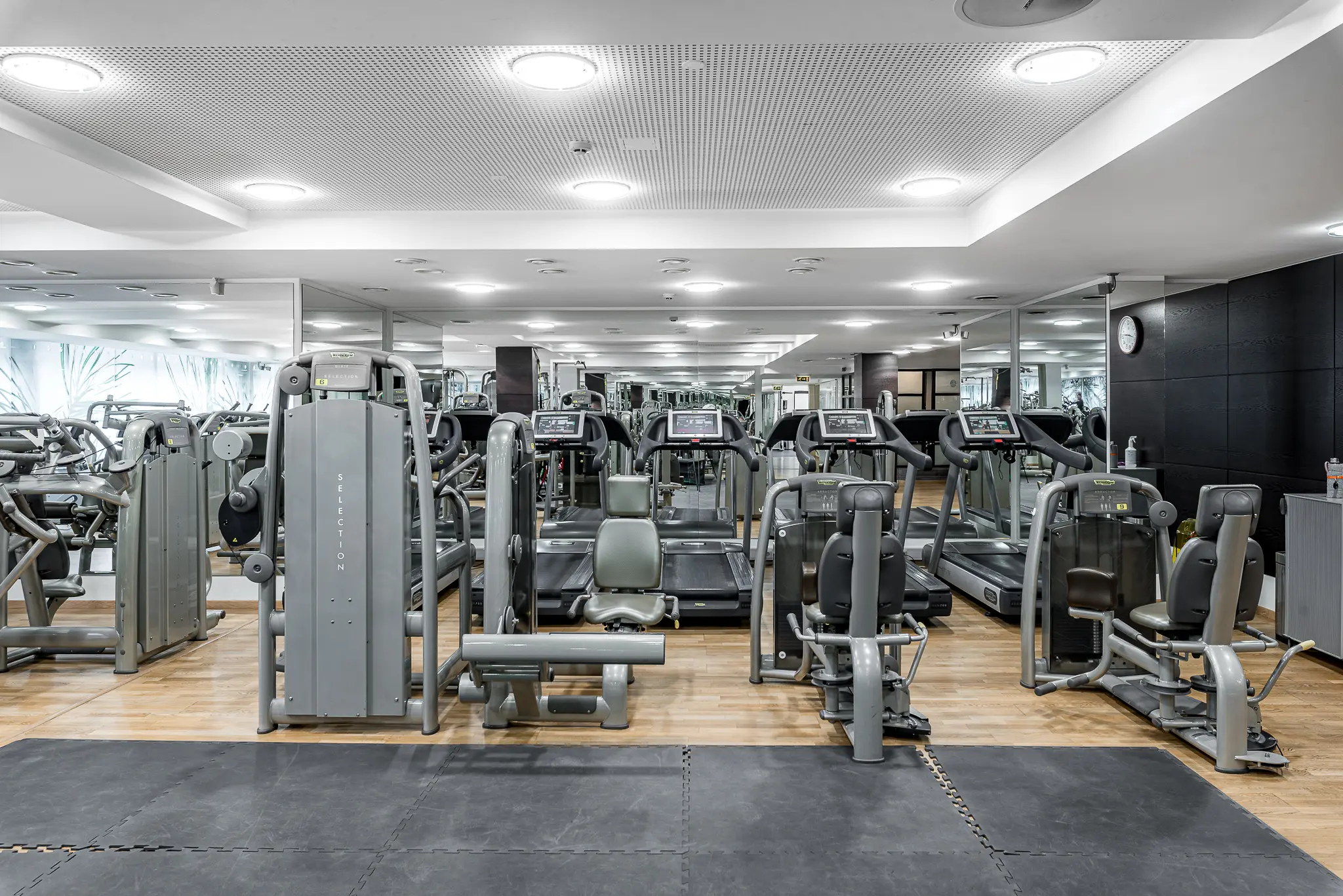 Gym – The Royal Athletic Club, M. K. Čiurlionio St.