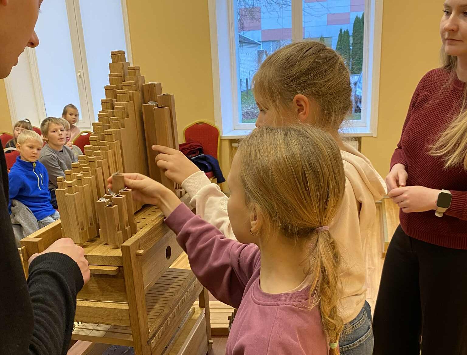Ankstyvasis muzikinis ugdymas – Ignalinos Miko Petrausko muzikos mokykla