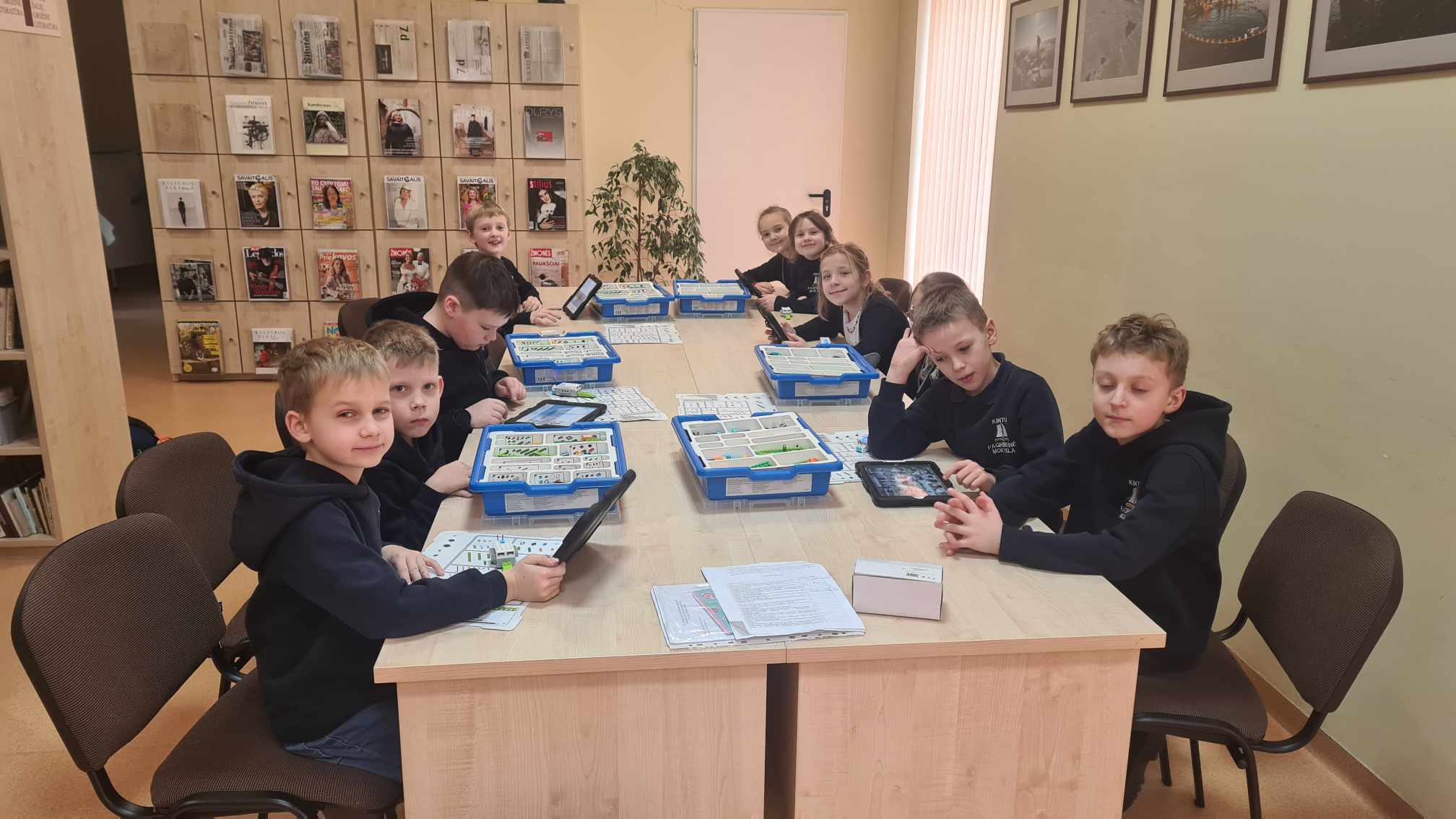 Robotikos ir elektronikos užsiėmimai „HUB’as – Elektronikos kodas“ – Šilutės F. Bajoraičio viešoji biblioteka
