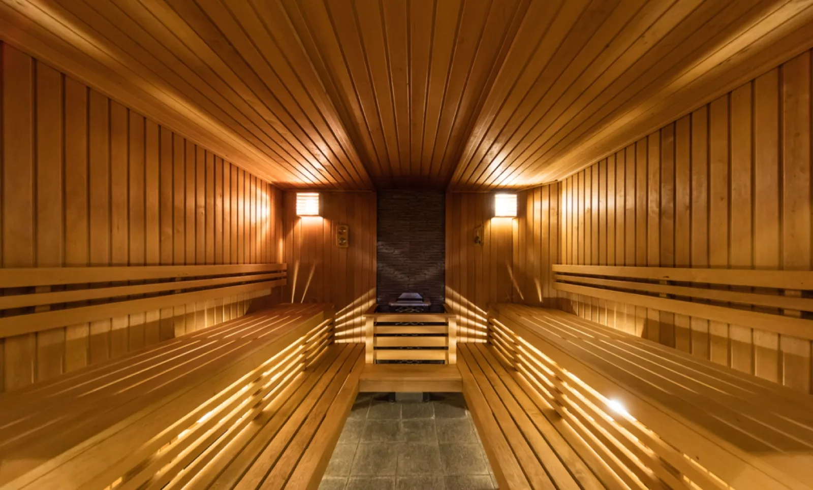 Baseins un pirtis – Daina Jurmala Beach Hotel wellness centrs