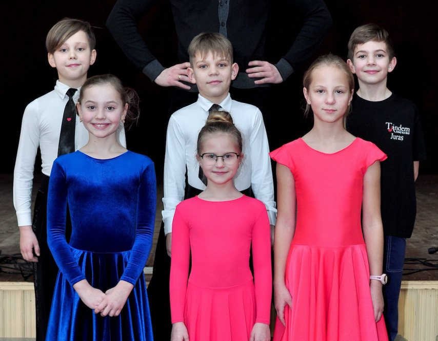 Children's Dance Groups – Venta Cultural Center