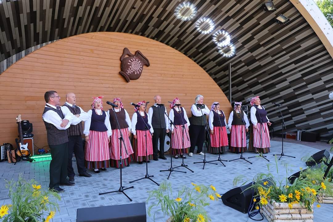 "Okata" Folk Ensemble – Viekšniai Cultural Center