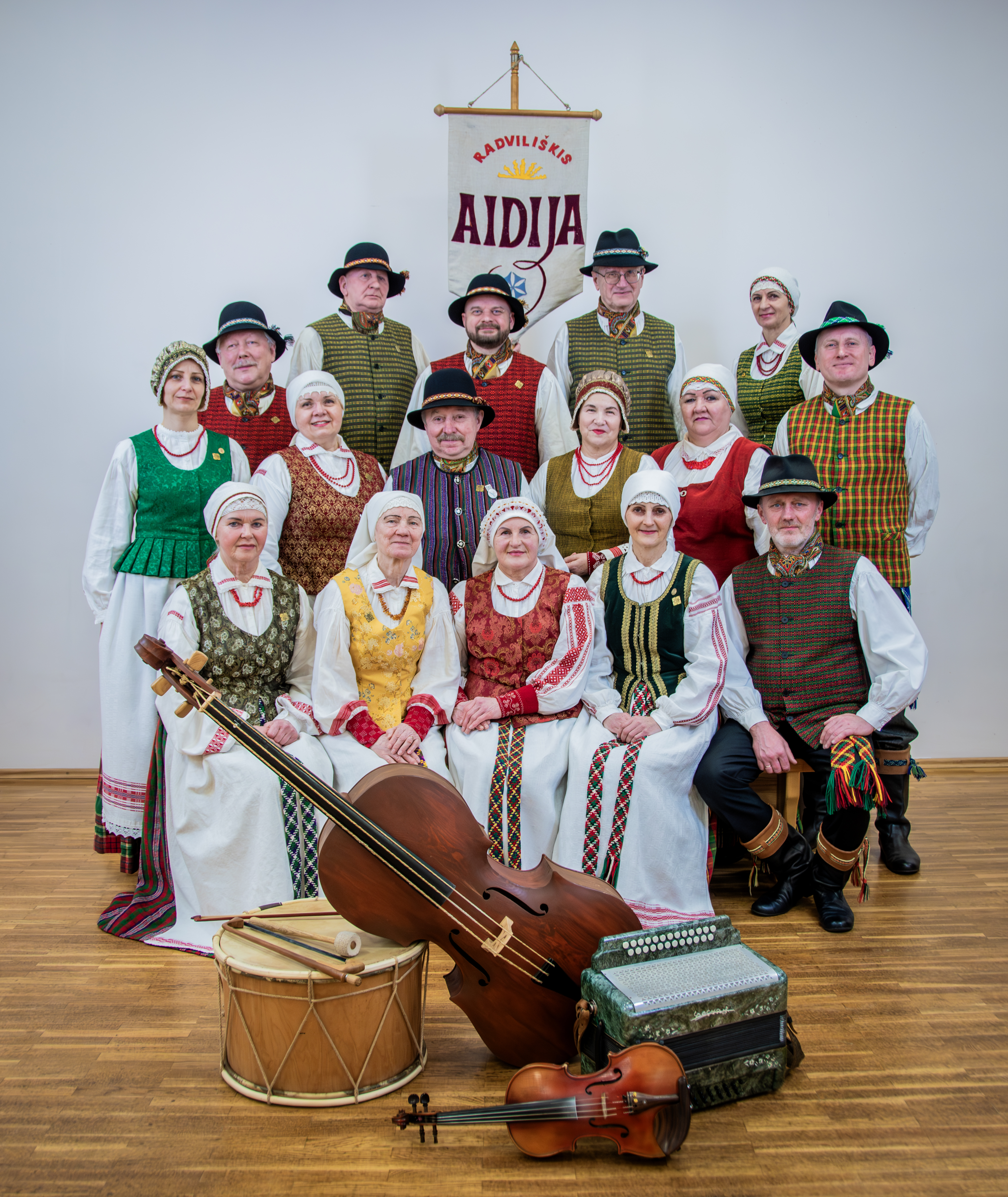 Folkloro ansamblis „Aidija“ – Radviliškio miesto kultūros centras