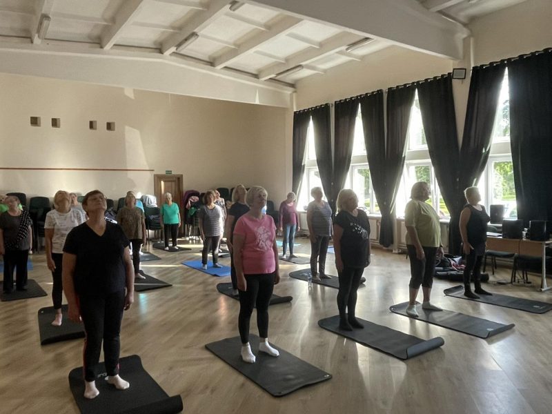 Health Promotion Classes for Seniors with a Physical Therapist – Pakruojis Cultural Center / Pakruojis