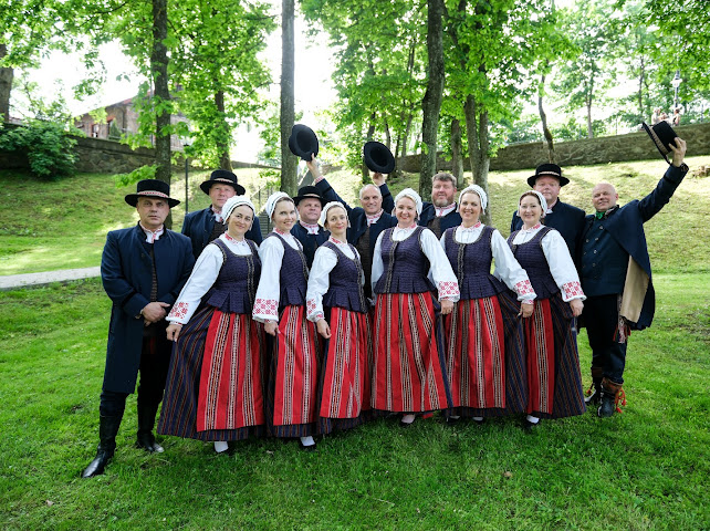 "Toncius," a senior folk dance group – Kretinga