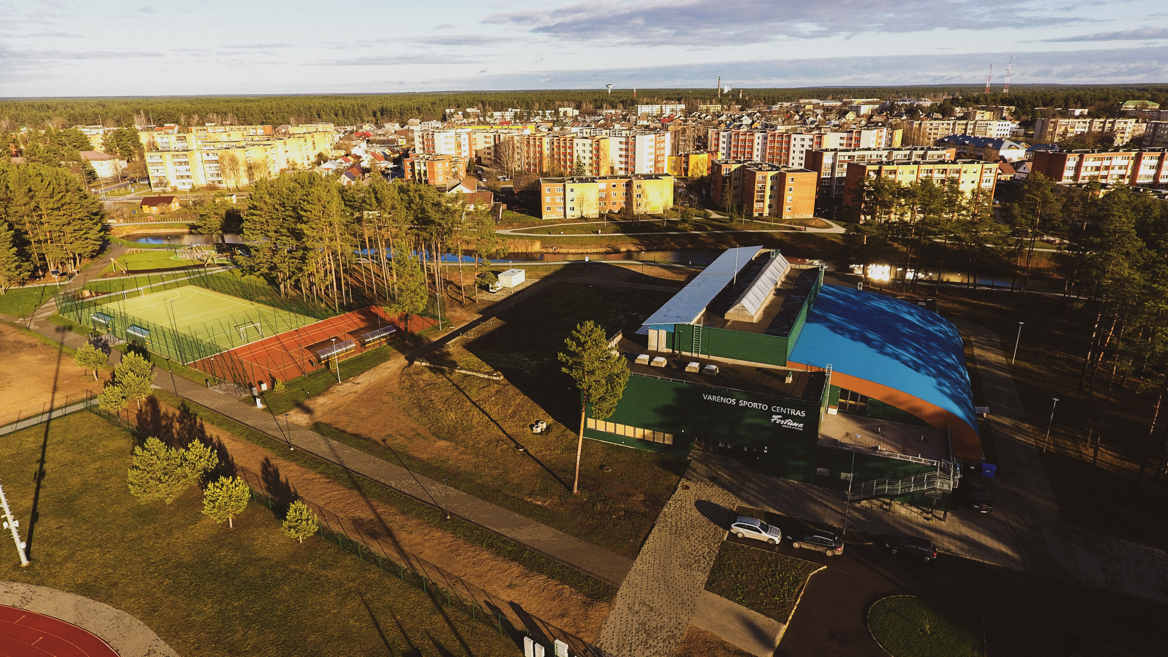 Plaukimo treniruotės ir mokymas plaukti – Varėnos baseinas