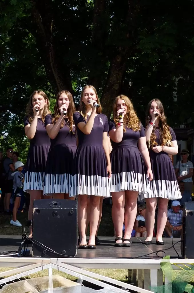 Vaikų vokalinio dainavimo grupė „Nenuoramos“ – Anykščiai