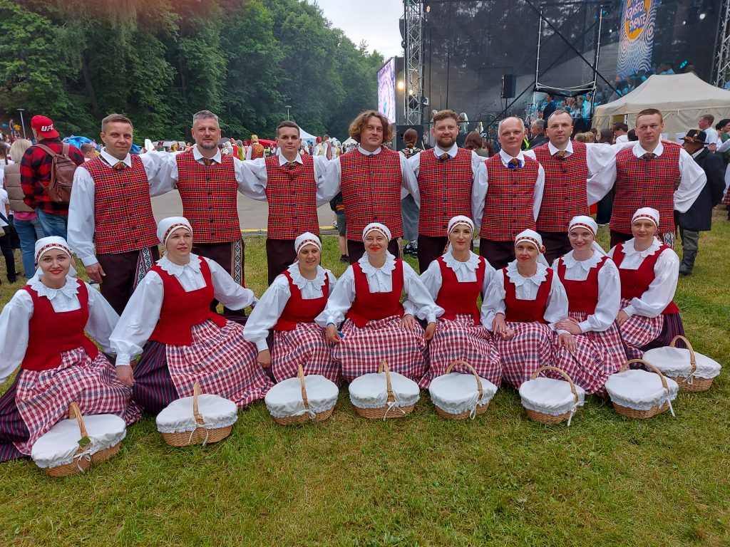 "Aukštava," a senior folk dance group – Aukštadvaris branch / Aukštadvaris