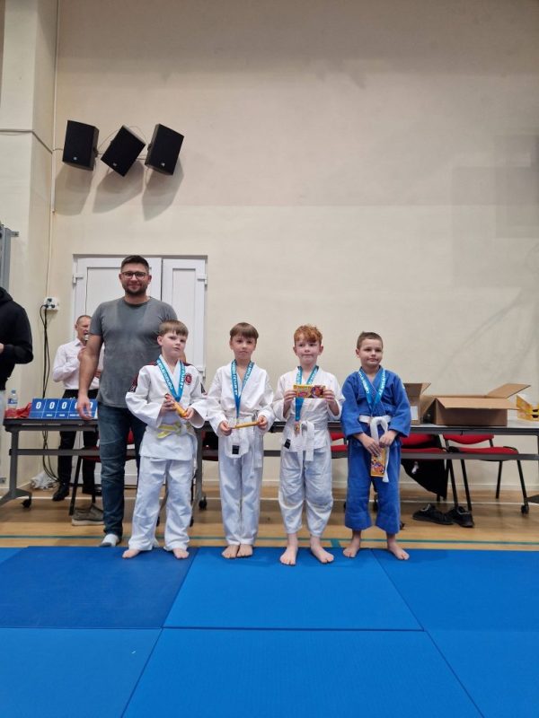 Wrestling (judo, grappling, BJJ) for children ages 7–9 – Šakiai