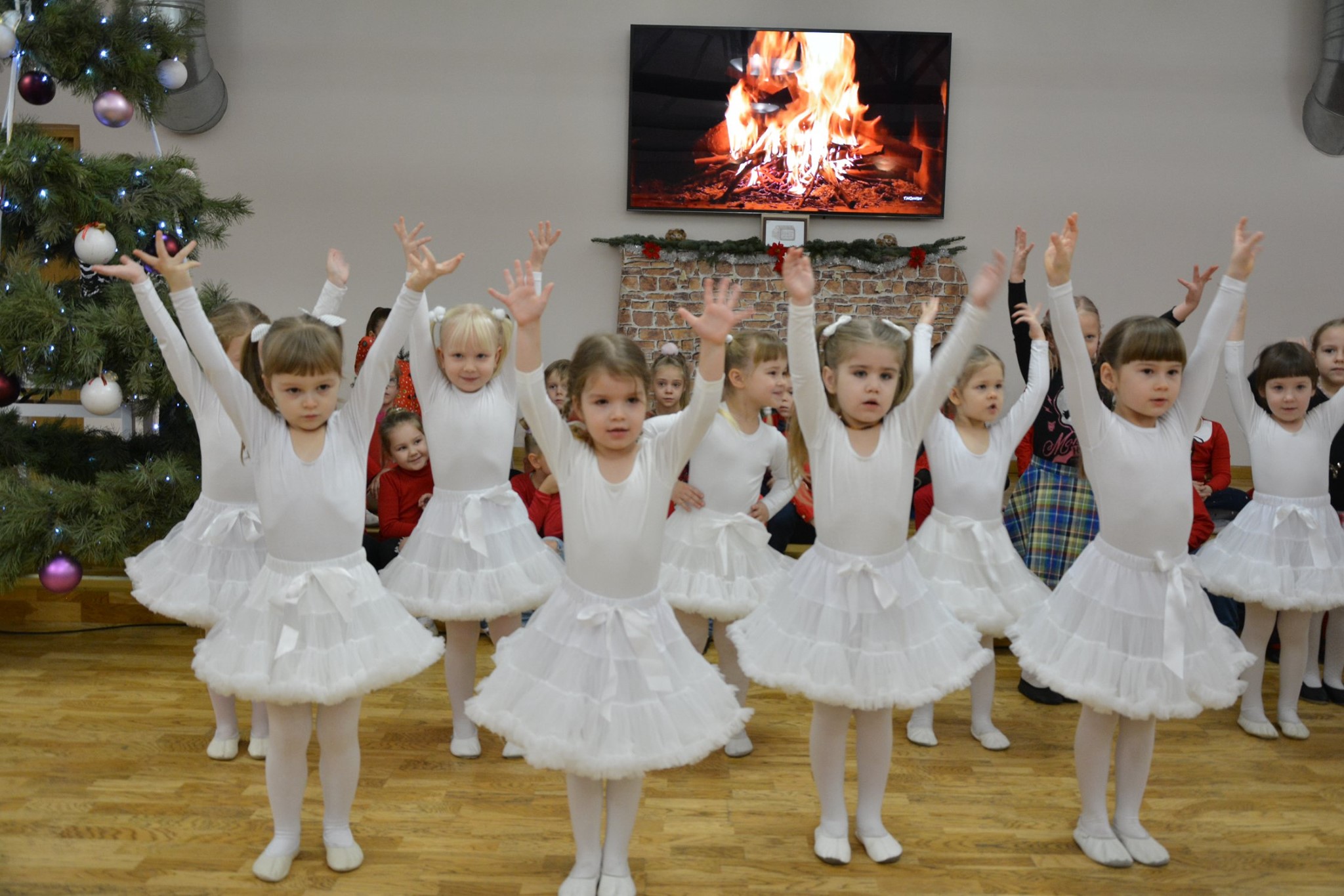 Šokio pamokos vaikams (choreografijos skyrius) – Lazdijų meno mokykla