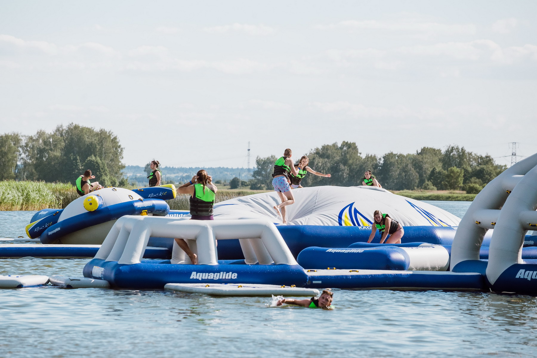 Park trampolin wodnych – Wind Port, jezioro Elektrėnai