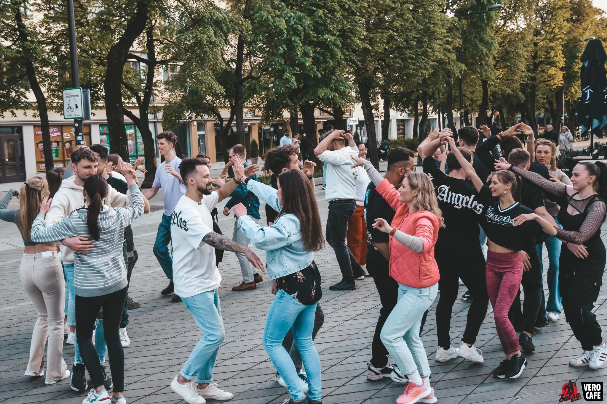 Salsa w parach dla dorosłych – „Salsa Kaunas”, ul. Gedimino