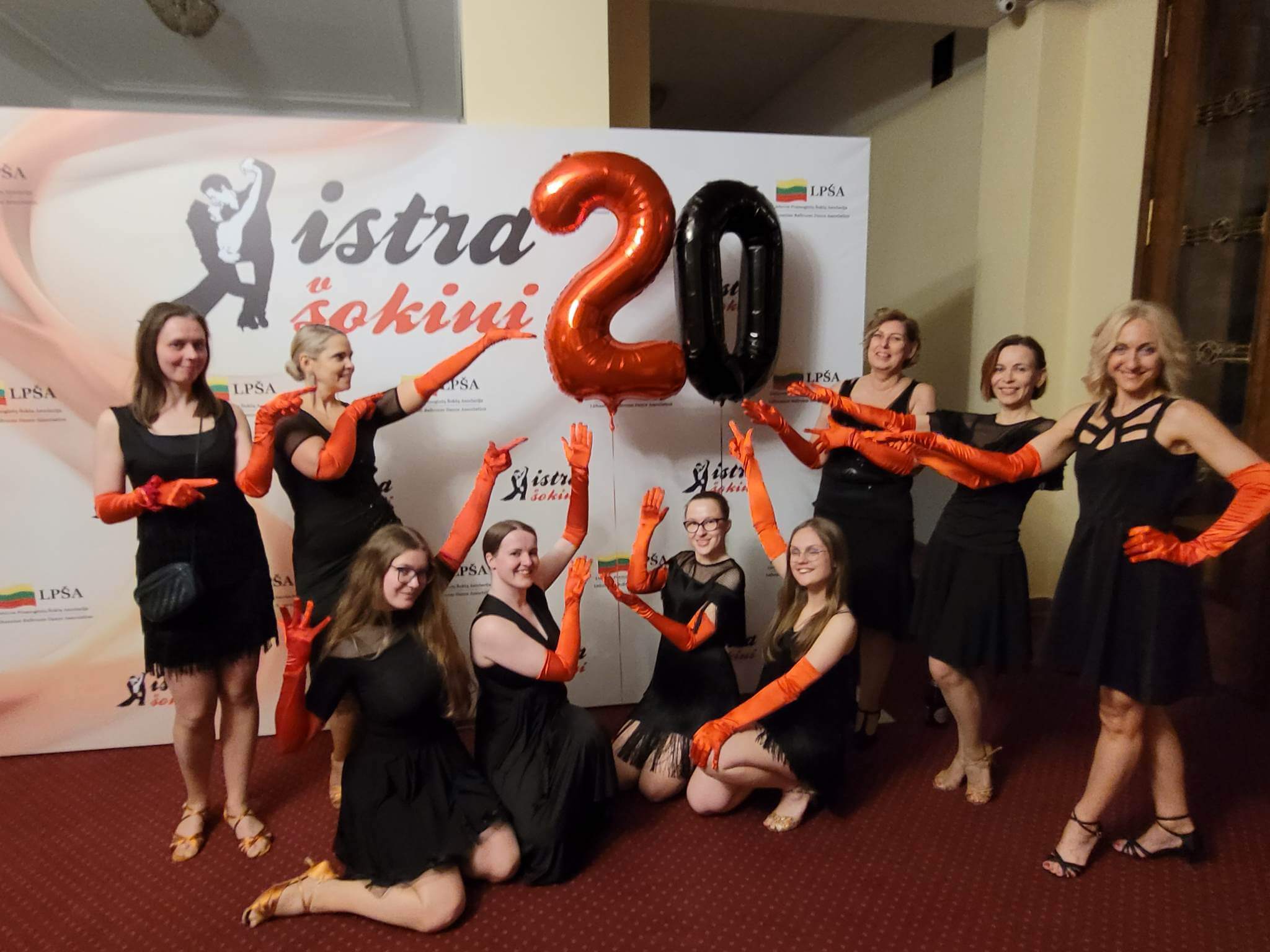 Salsa i bachata dla par dorosłych – Panewezie