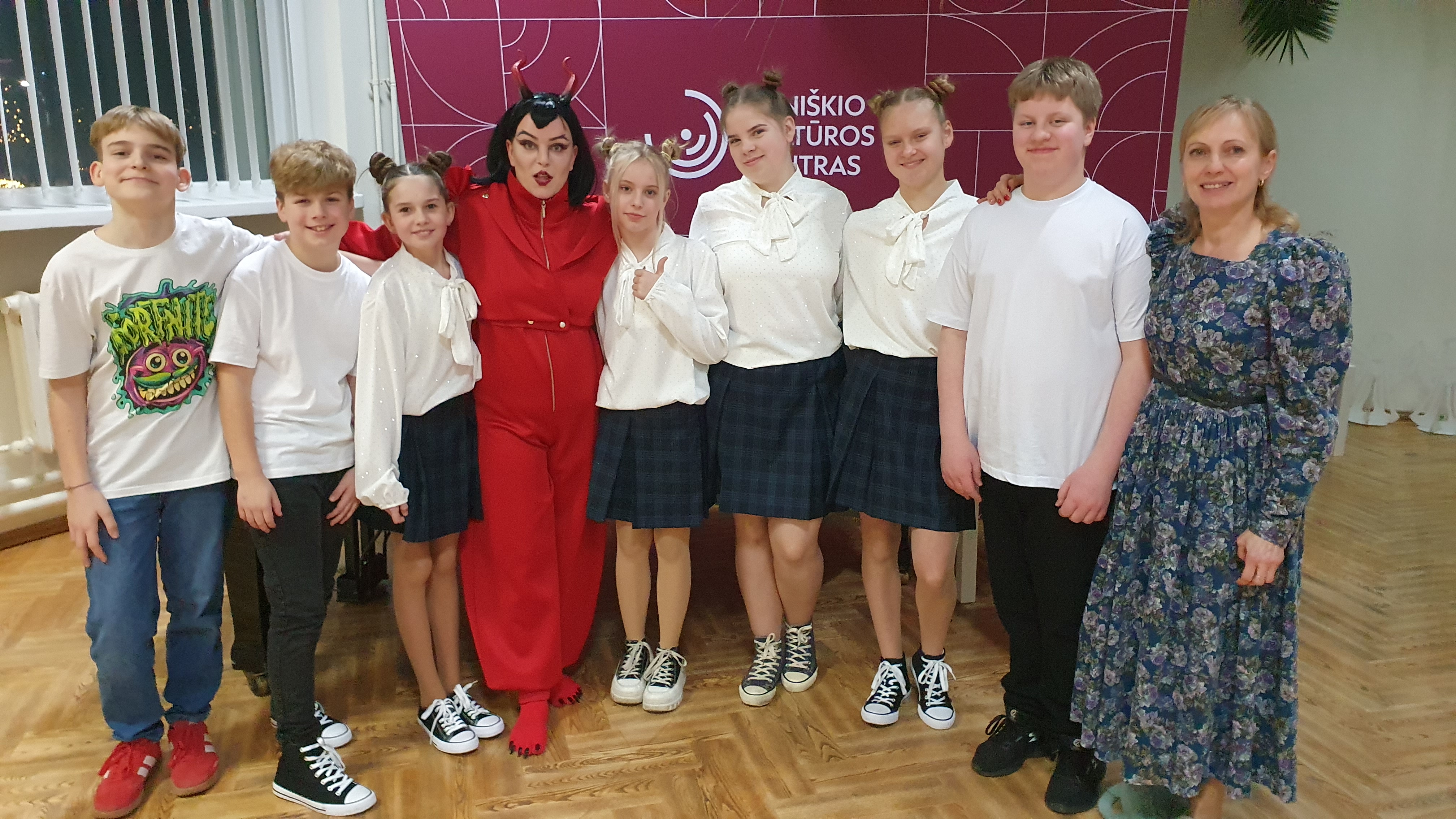 Teatr dla dzieci i młodzieży „Bendraamžiai” – Joniškis