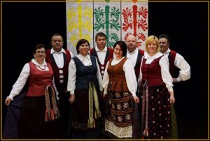 Vyresniųjų tautinių šokių grupė „Kaimynai“ – Seirijų kultūros namai / Seirijai