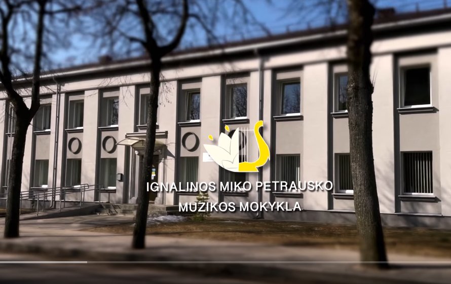Lekcje gry na fortepianie – Szkoła Muzyczna im. Miko Petrausko w Ignalinie