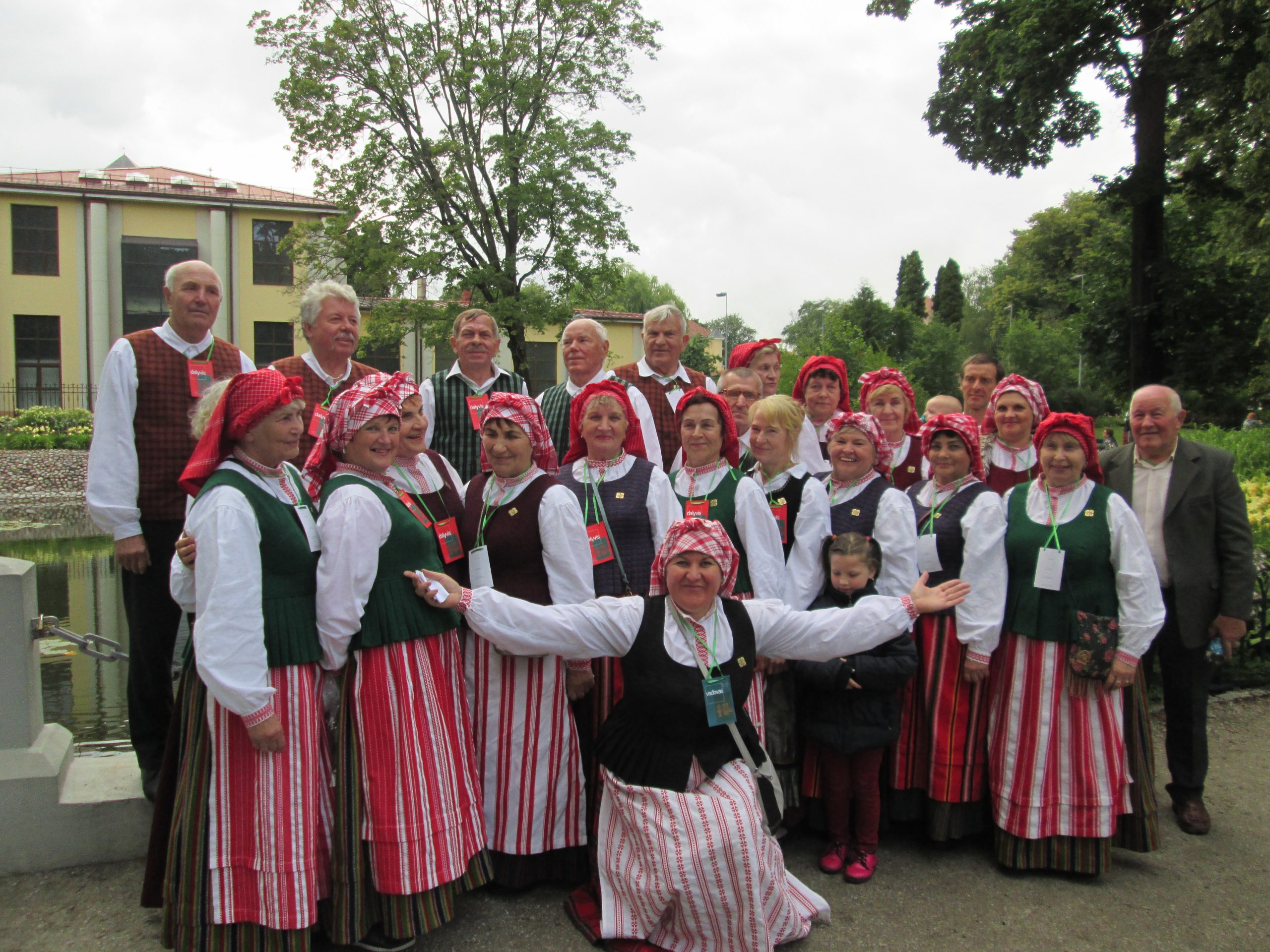 Folkloro ansamblis „Radasta“ – Tauragės kultūros centras