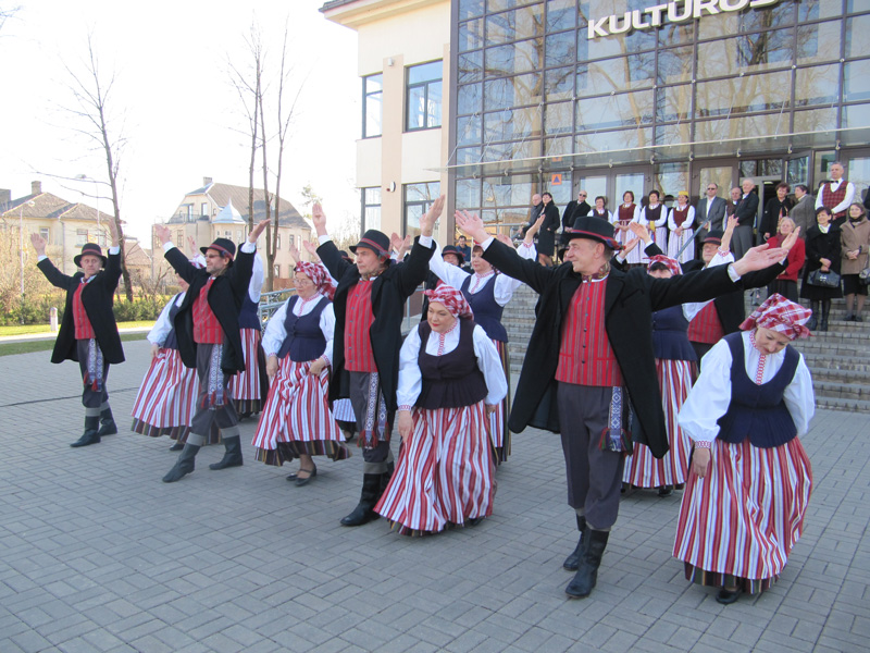 "Vėjava" Senior Folk Dance Group – Tauragė Cultural Center / Tauragė