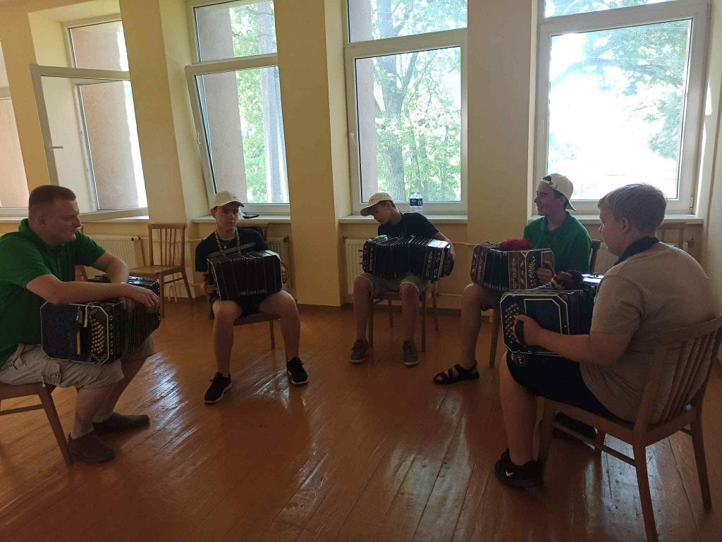 Folk Instruments Club – Raseiniai District Cultural Center