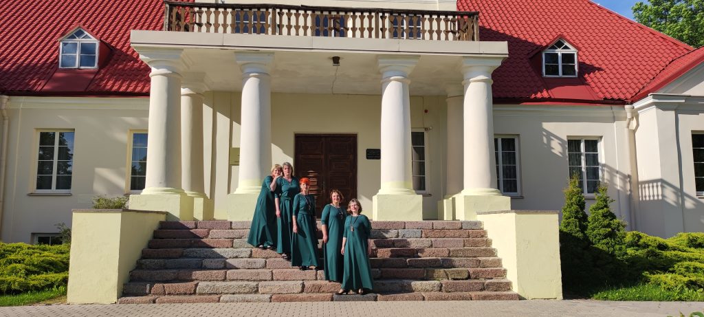Moterų vokalinis ansamblis „Kvinta“ – Joniškėlis