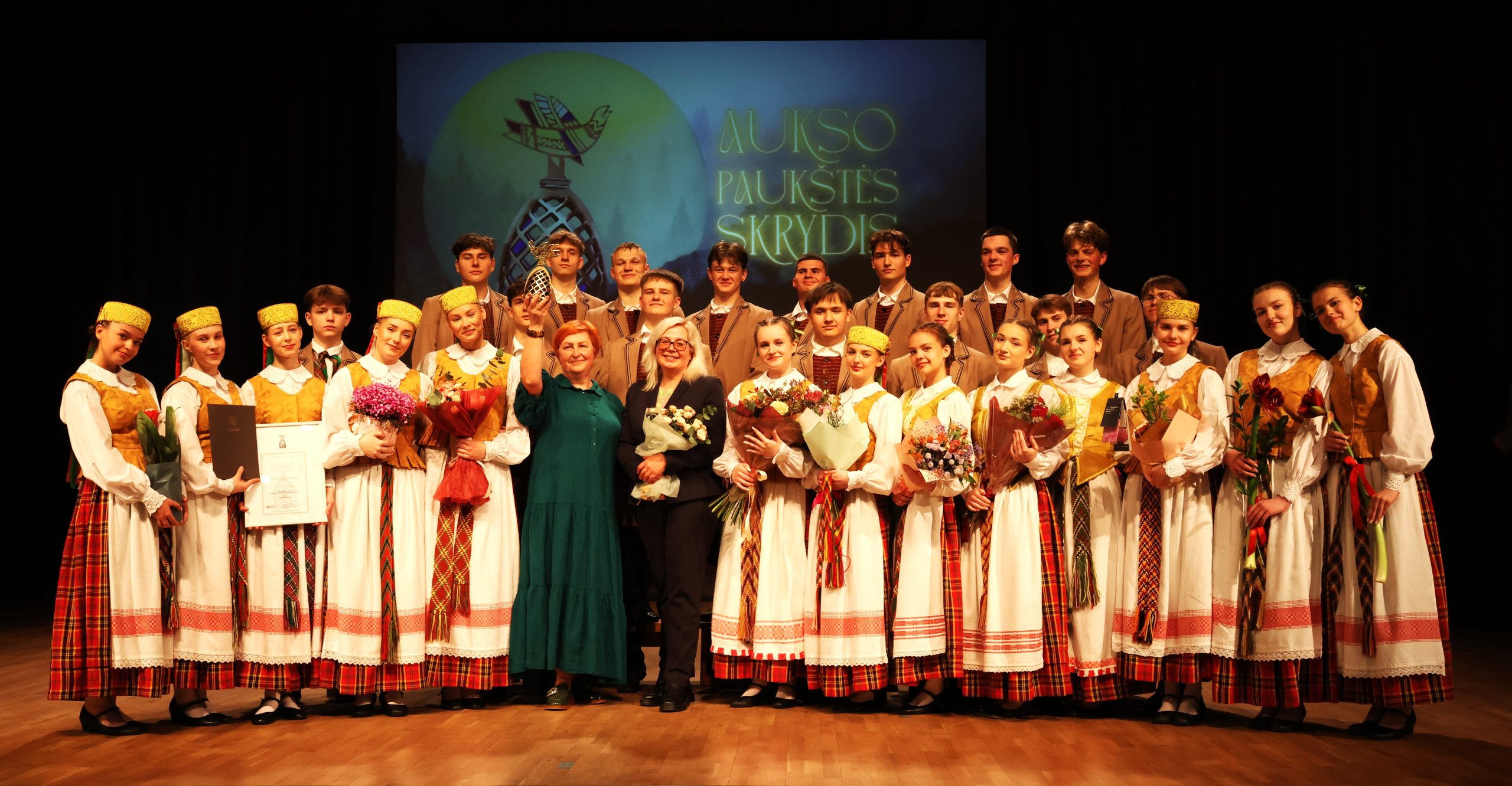 Młodzieżowy zespół tańca ludowego „Raitytinis” – Centrum Kultury w Birżach