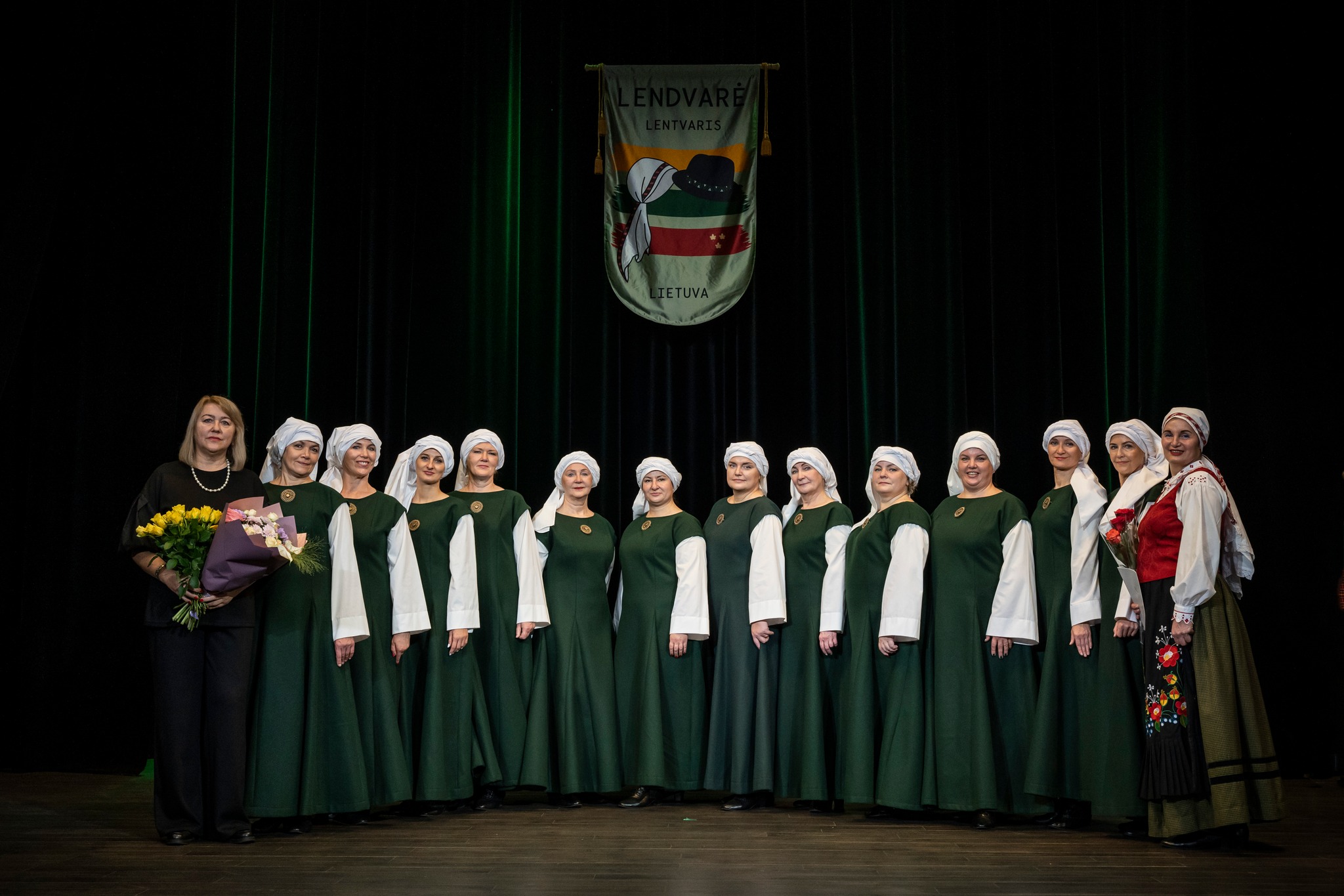 Zespół tańca ludowego kobiet „Verpstė” – Centrum Kultury w Lentvaris