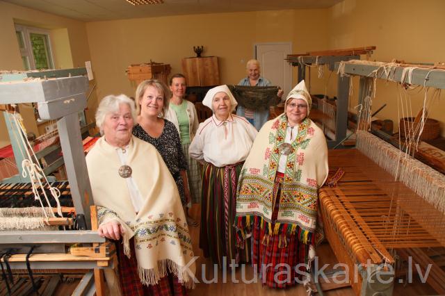 "Dubna" Studio of Applied Arts