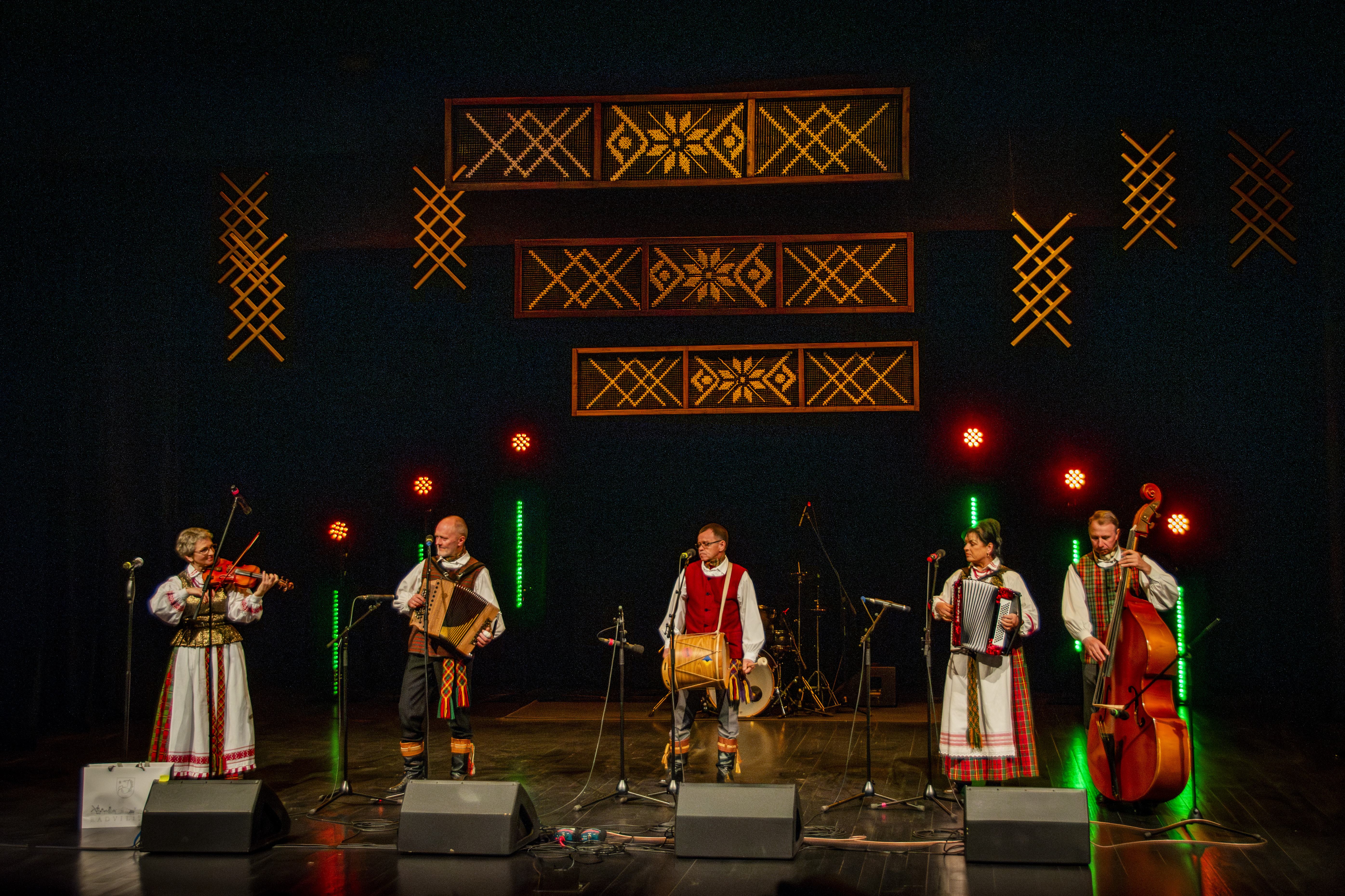 Liaudiškos muzikos kapela „Radvija“ – Radviliškio miesto kultūros centras