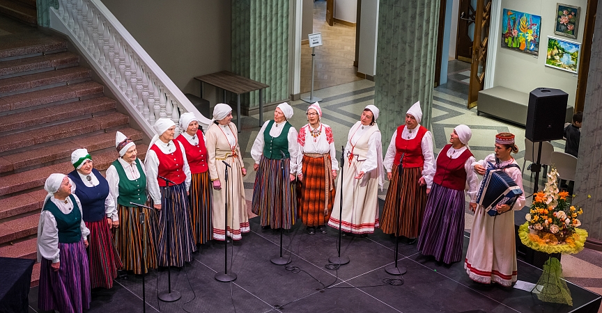 The Latgalian Folk Song Ensemble “Olūteņš” – VEF Culture Palace, Riga
