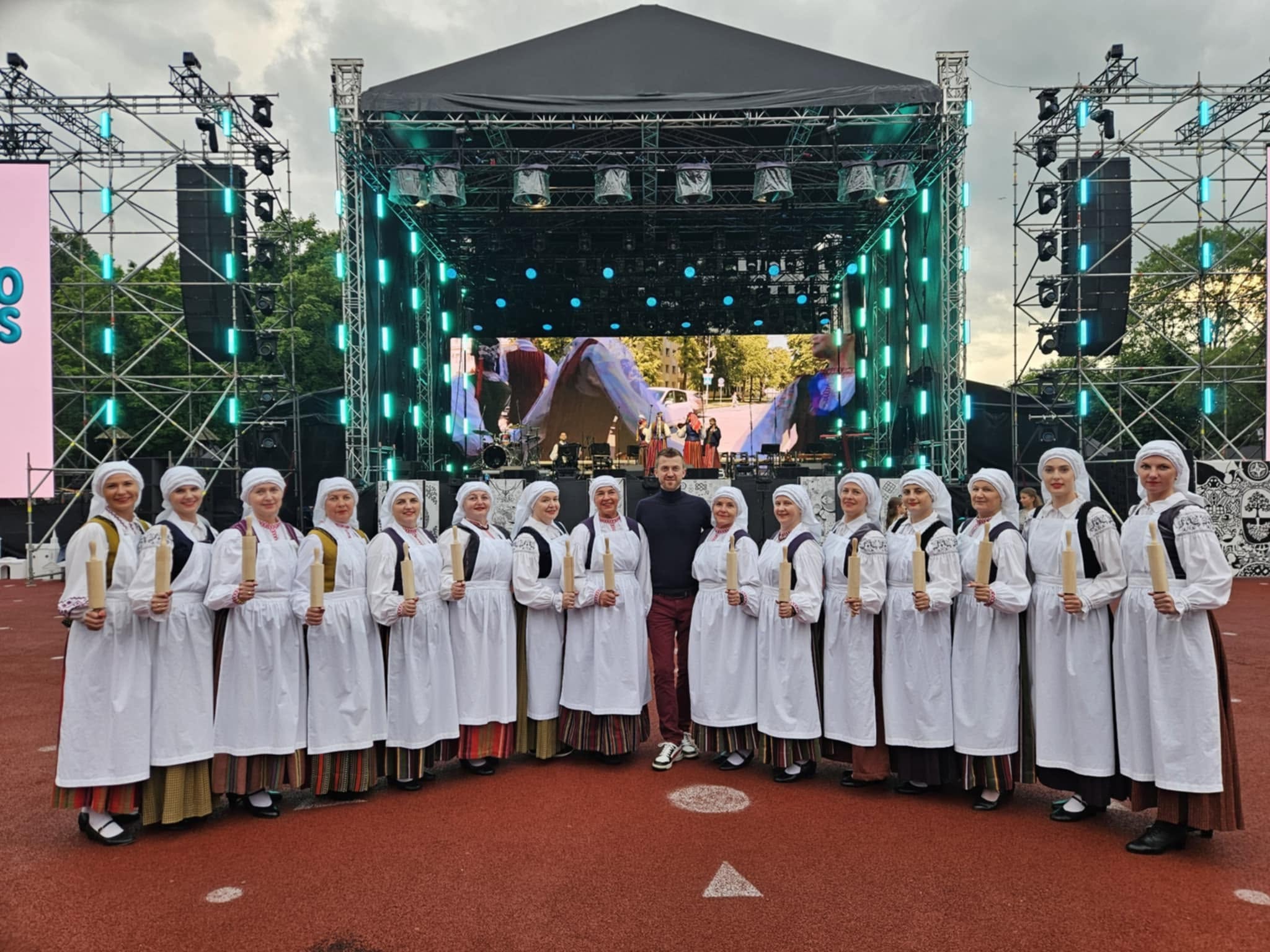 Moterų šokių grupė „Vėtrubė“ – Tauragė