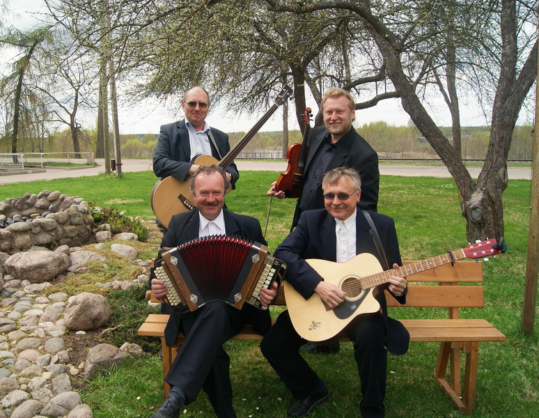 The traditional band "Čir vir vyrai" and the Zarasai Mandolinists
