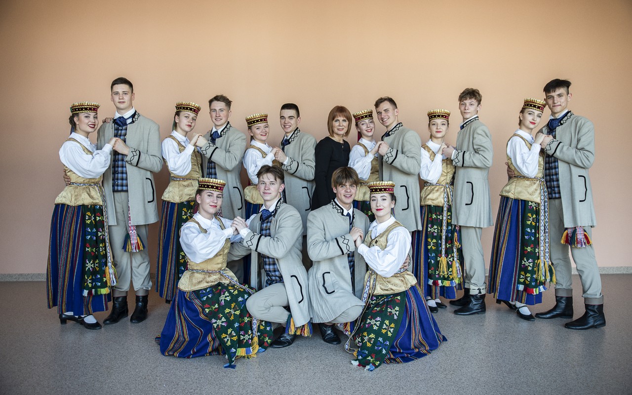 "Pynė" Youth Folk Dance Group – Šakiai