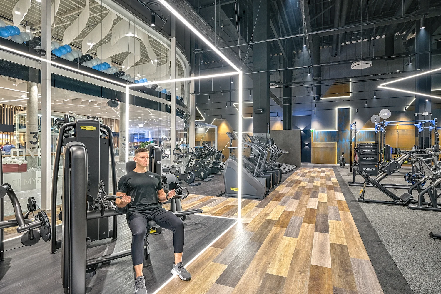 Treniruoklių salė – Gym+ V. Pociūno g. 8